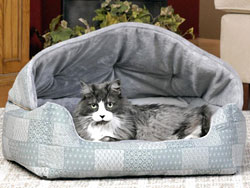 Hooded Lounge Sleeper Cat Bed